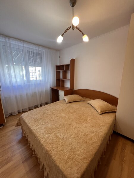 Metrou 1 Decembrie, 2 camere renovat.