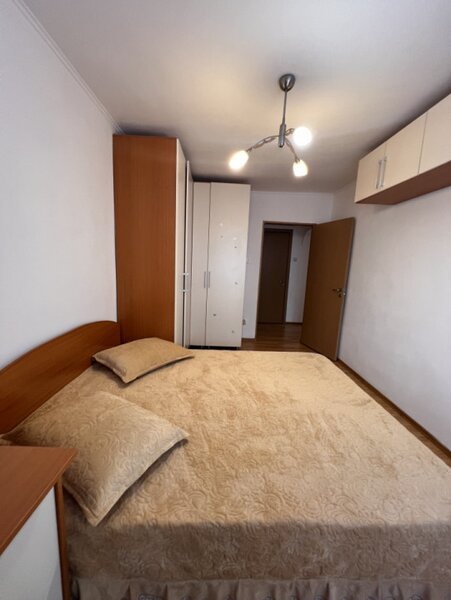 Metrou 1 Decembrie, 2 camere renovat.